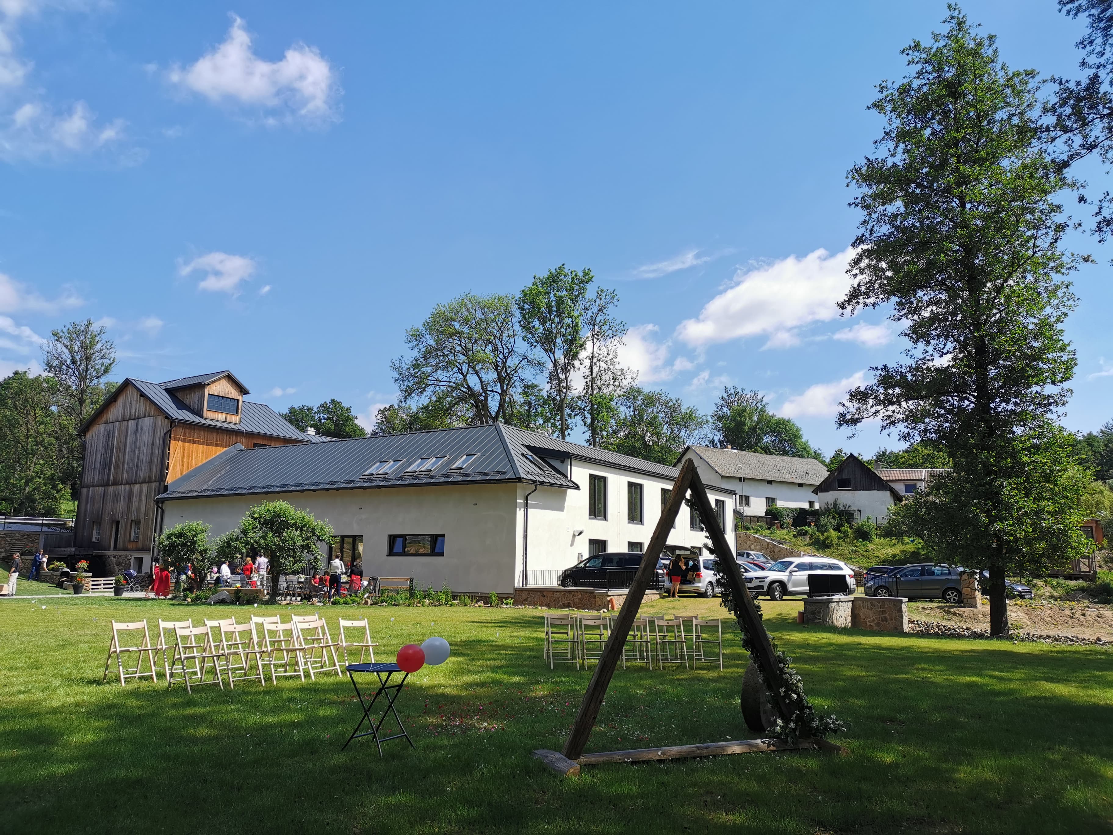 Gallery image 7 of 8